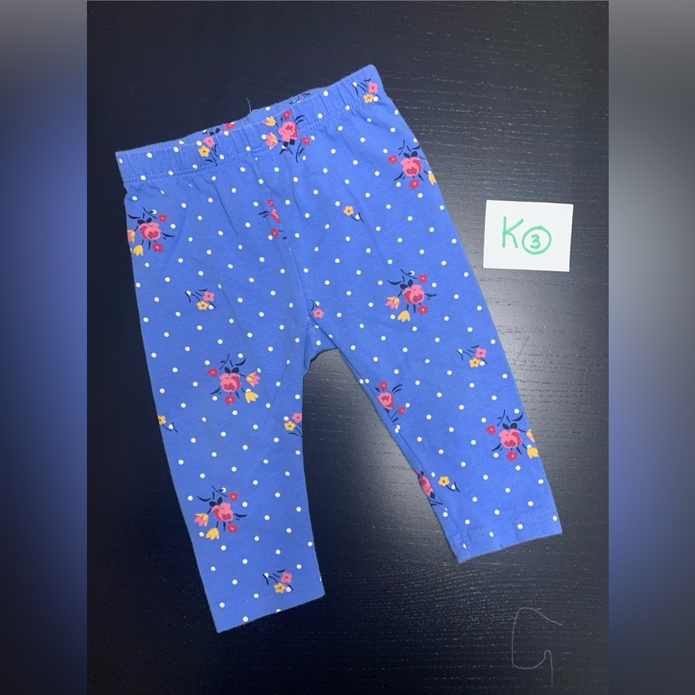 🧸 2/$8.00⭐️ GAP 3-6m Floral Print Leggings
